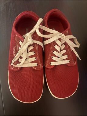 Hobibear Maroon Lace-Up Sneakers Women’s 7.5 Barefoot Wide Toe Box